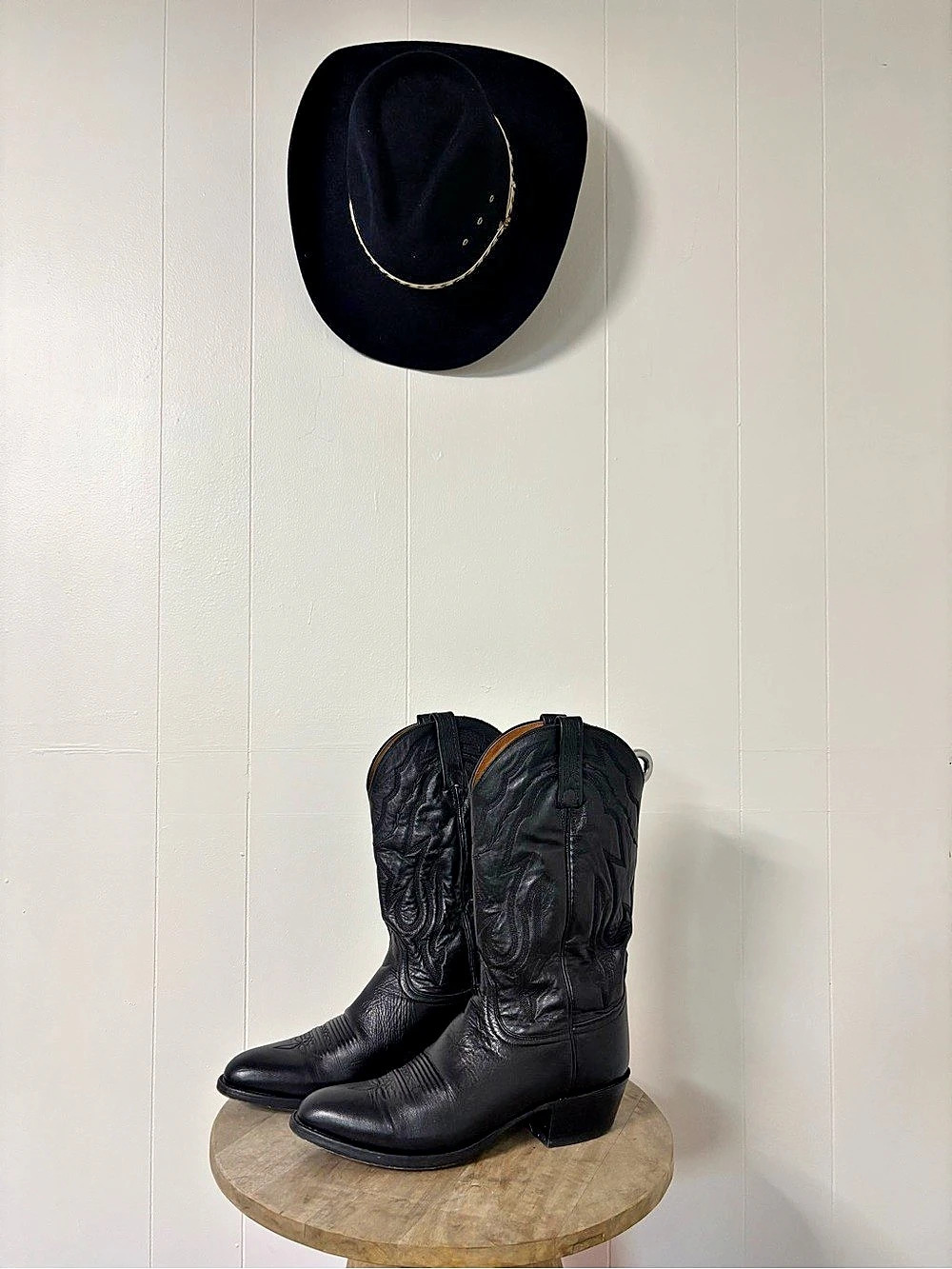 Lucchese Boots Black Embroidered Western Boots US 10 B